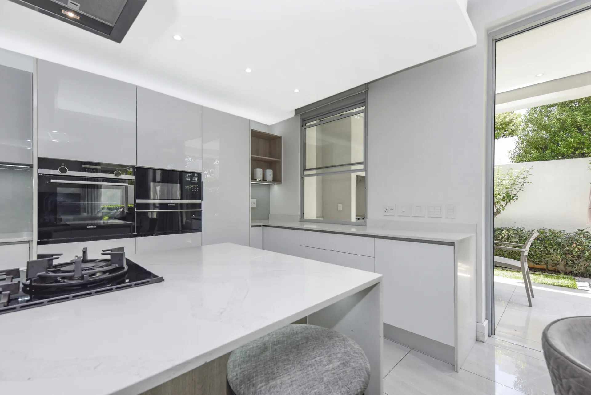 10 Melrose Estate Showroom (31)